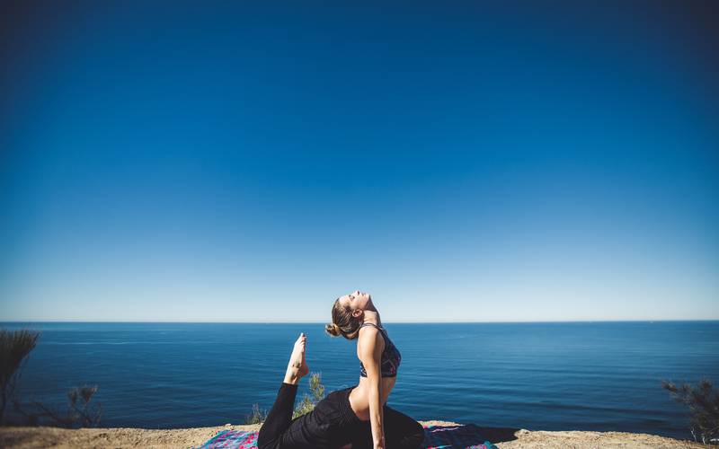 relaxing stay yoga in crete