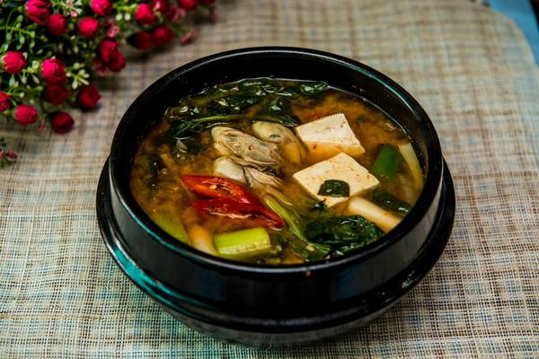 Miso soup tasting in Japon