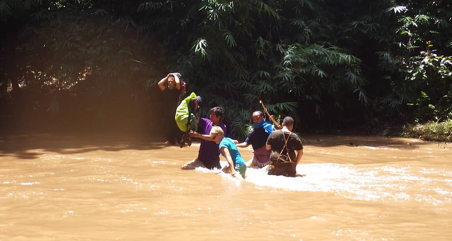 Survival training in the Thai jungle 