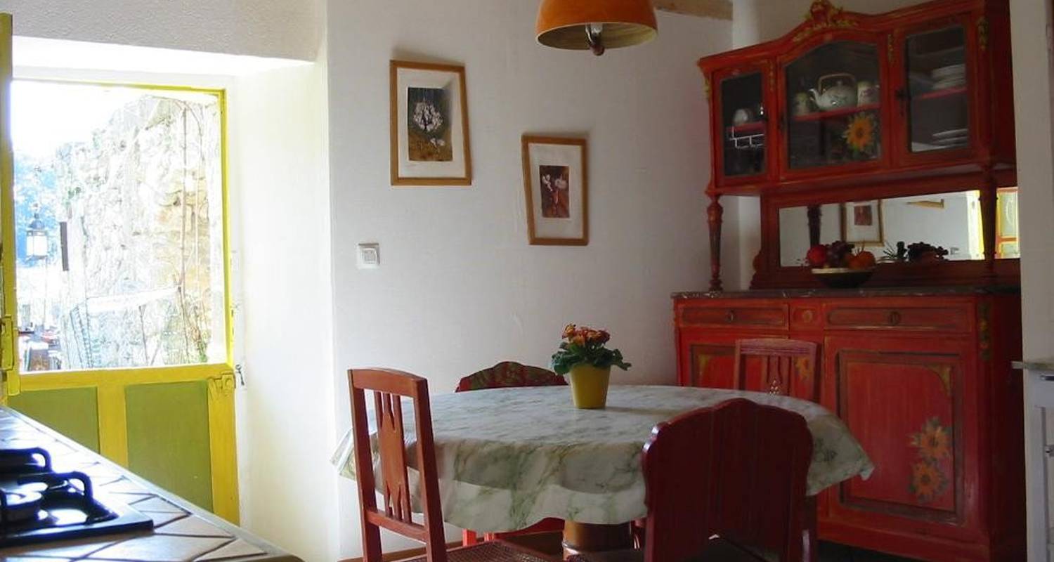 Amueblado: logis des vendangeurs en caunette-sur-lauquet (103466)