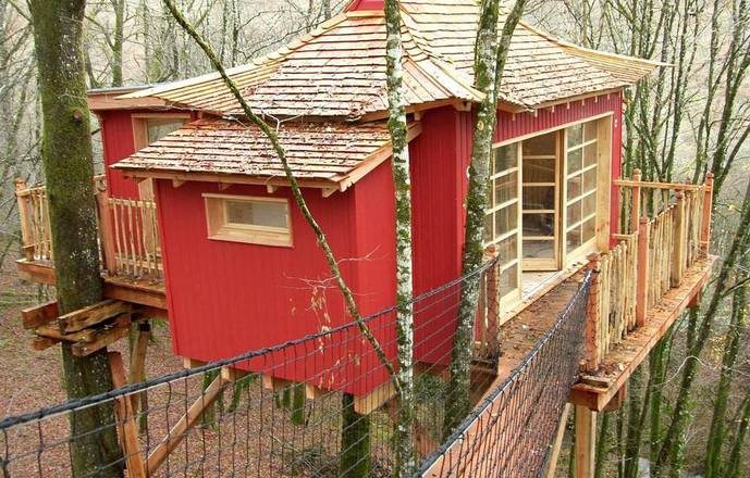 Cabanes Perchées Dordogne