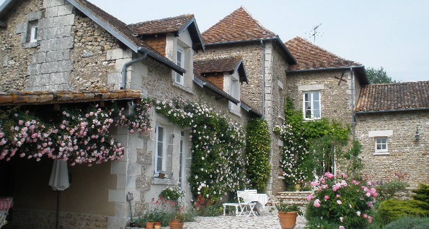 Chambre d'hôtes: la pocterie à vouneuil-sur-vienne (108917)