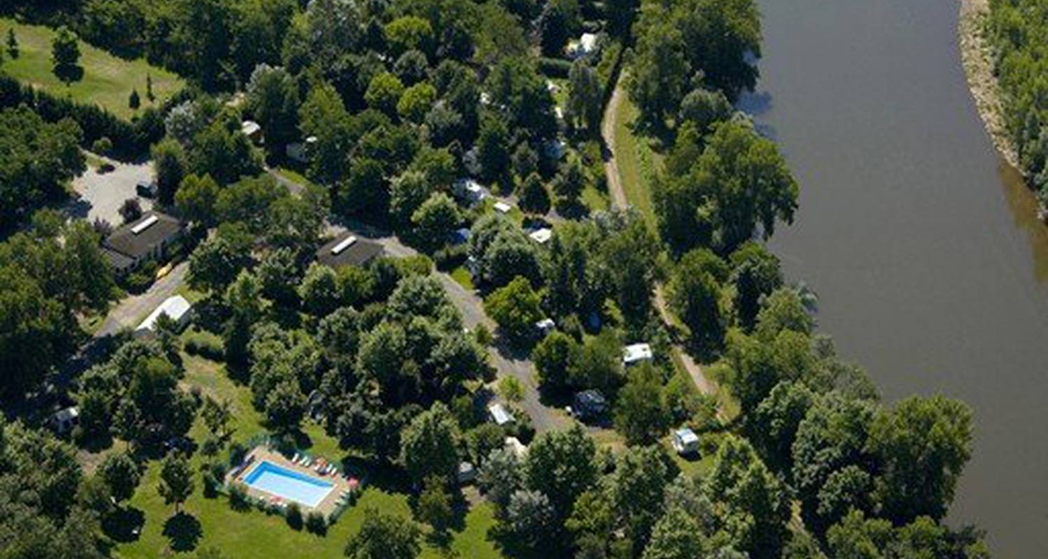 Camping pitches: la croix st martin in vichy (109741)