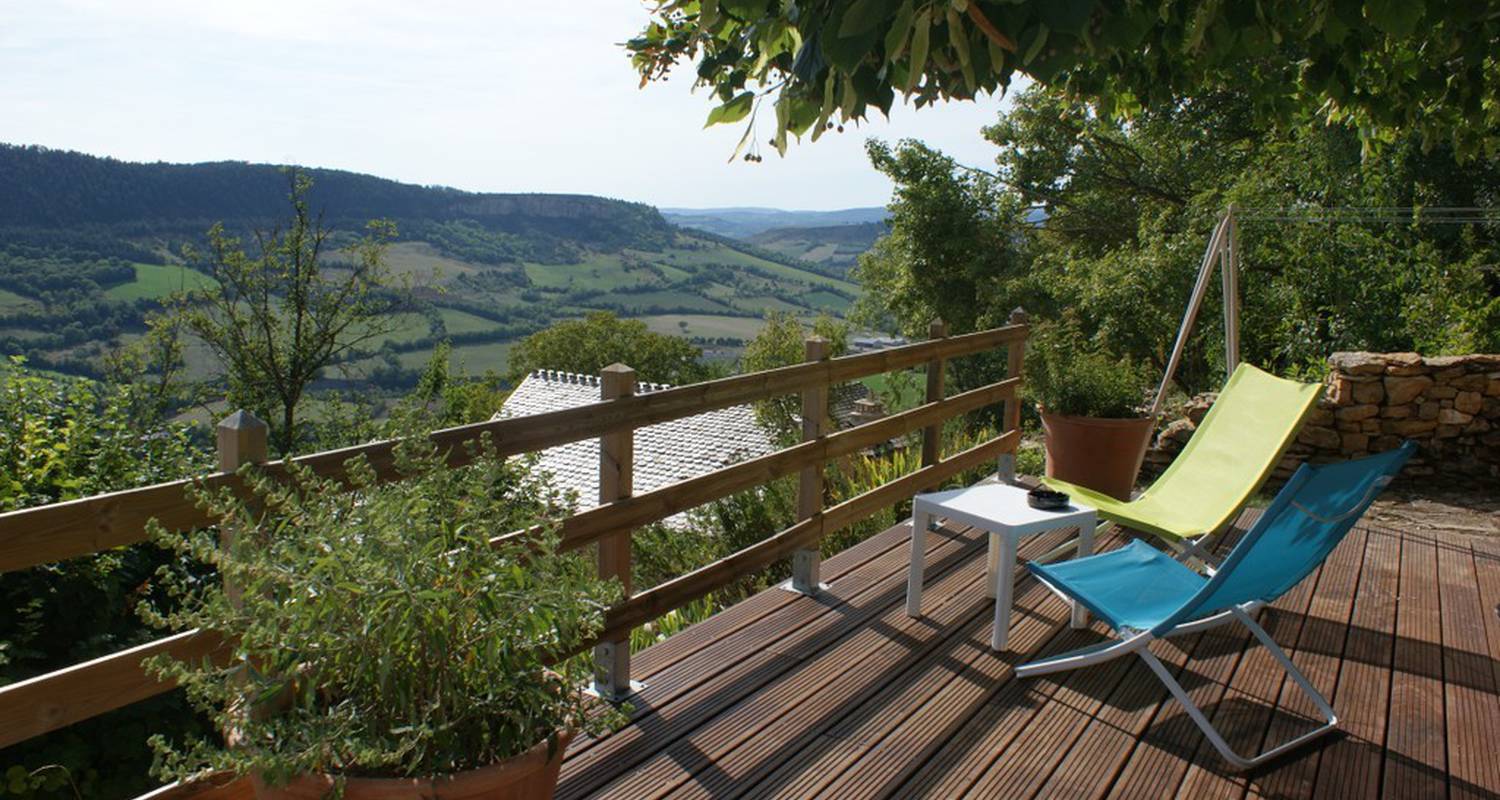 Bed & breakfast: au pied du truc- n. besson in grèzes (112725)