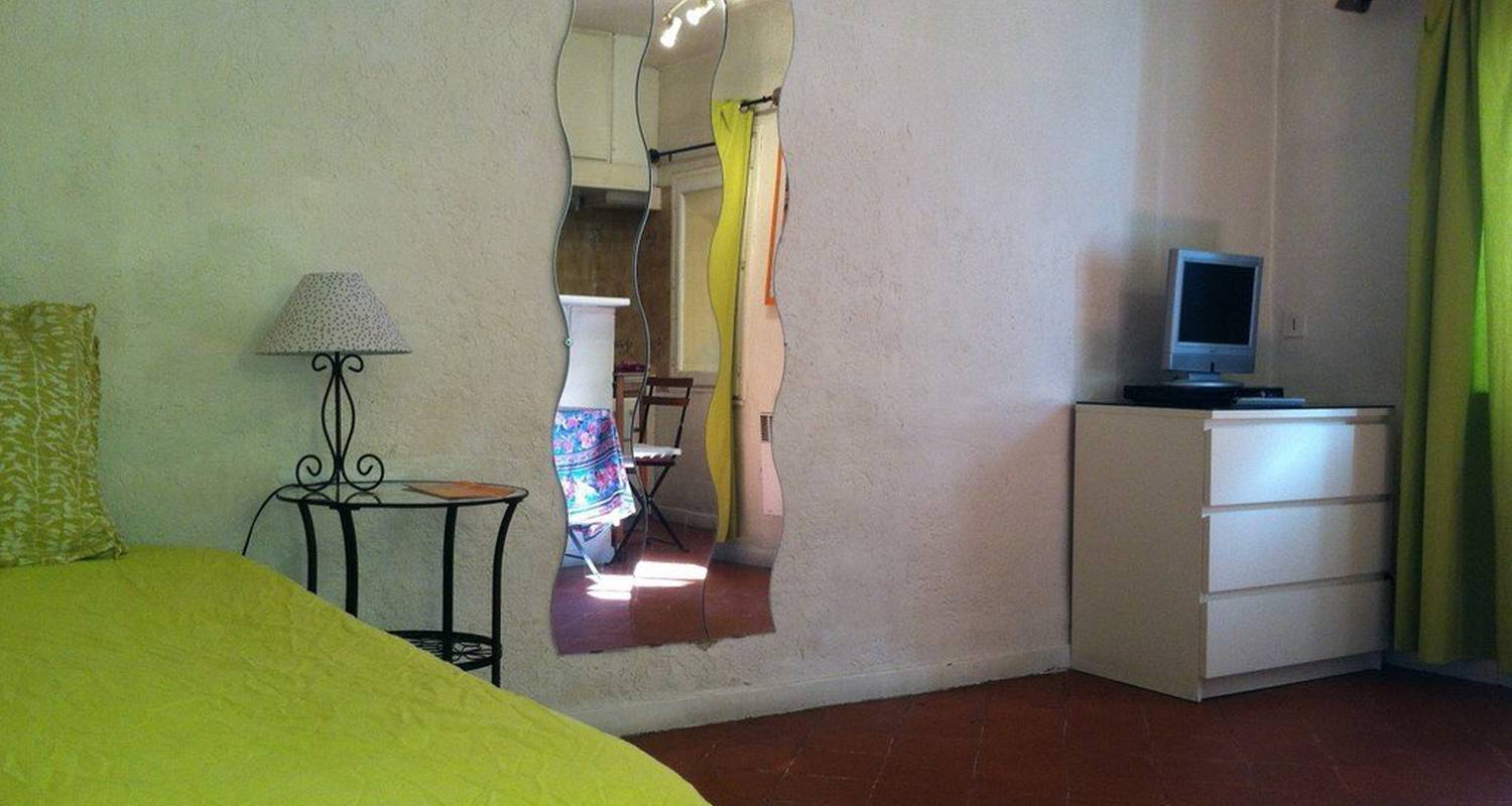 Furnished accommodation: le clovis hugues in aix-en-provence (114405)