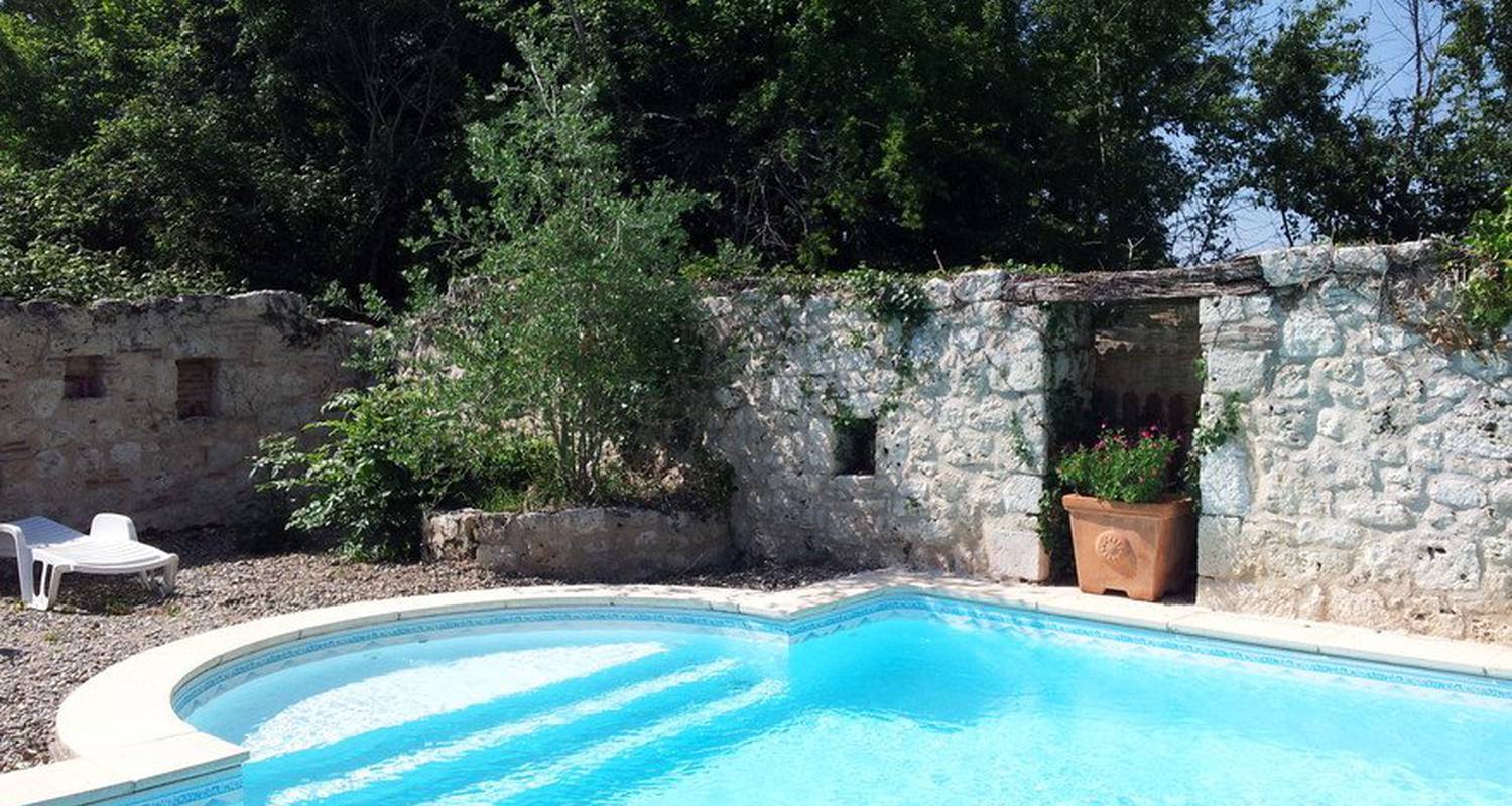 Gites Piscine Valleedulot In Beauville 28135