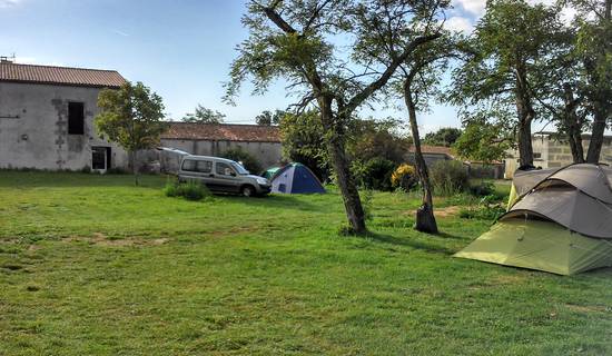Camping à la ferme photo