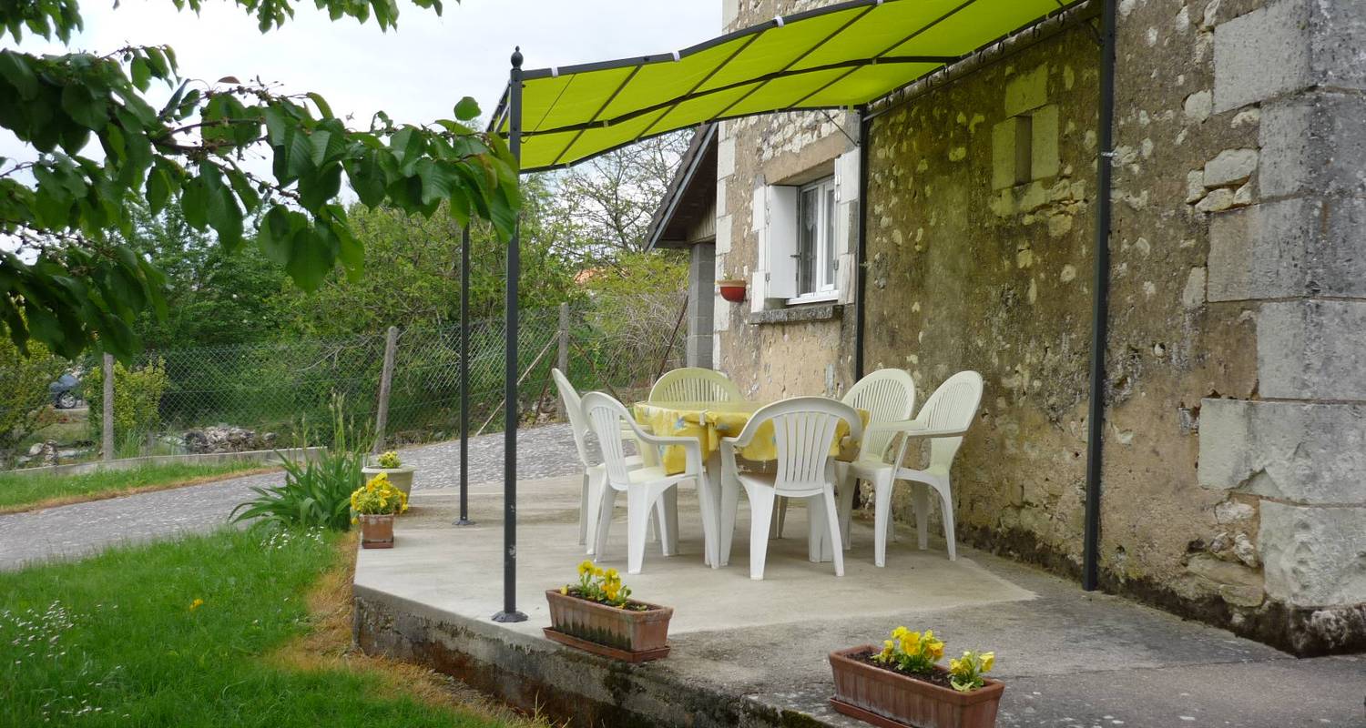 Amueblado: maison du bourg en monthoiron (122244)