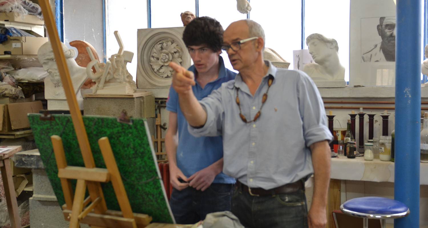 Activity: sculpture courses on wood in roanne (134129)