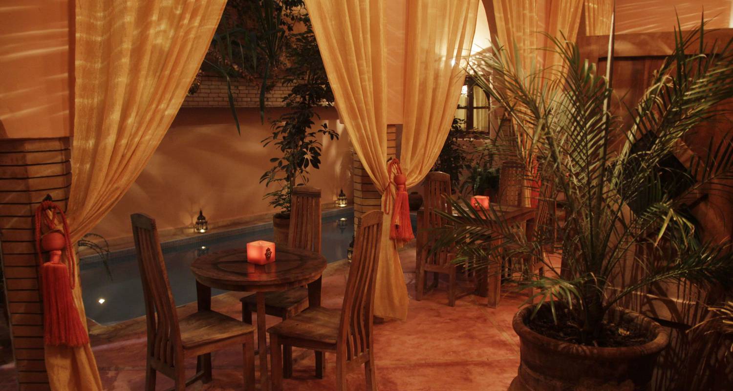 Riad: charming riad azenzer - with swimmingpool en marrakech (124363)