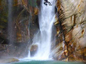 Canyoning