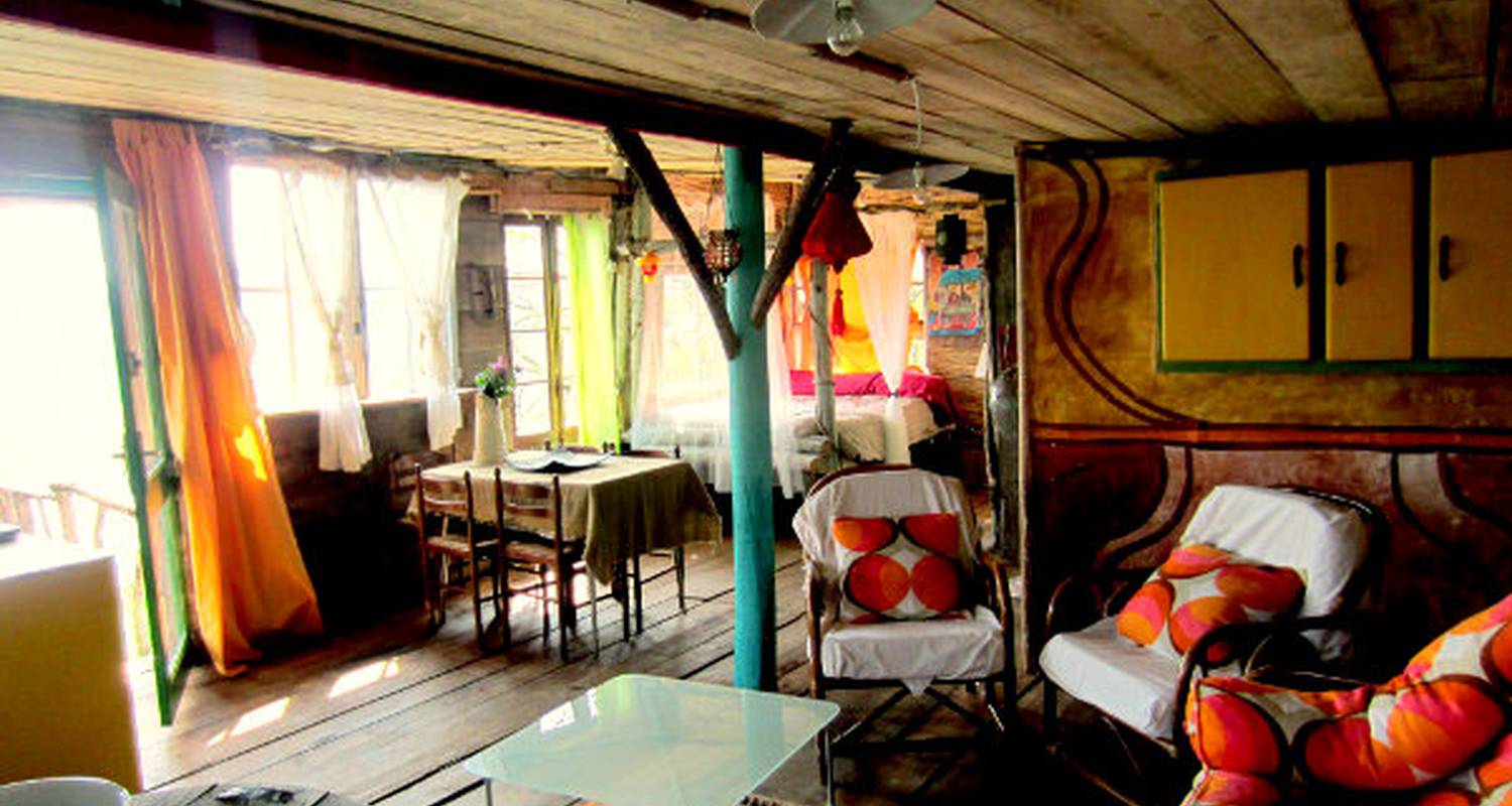 Autre type de location: cabane et chambre avec sauna "layénie sous les étoiles" à bajamont (127599)