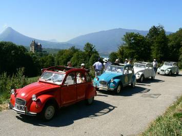 "Citroën 2CV tours"