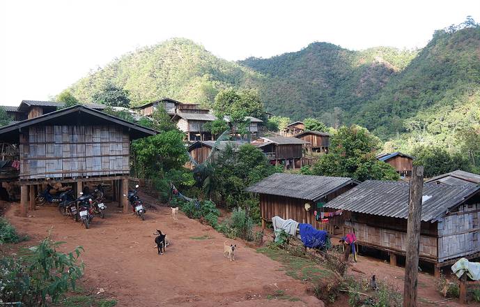 Trek découverte initiation à la survie en Thaïlande " Jungle Lahu"