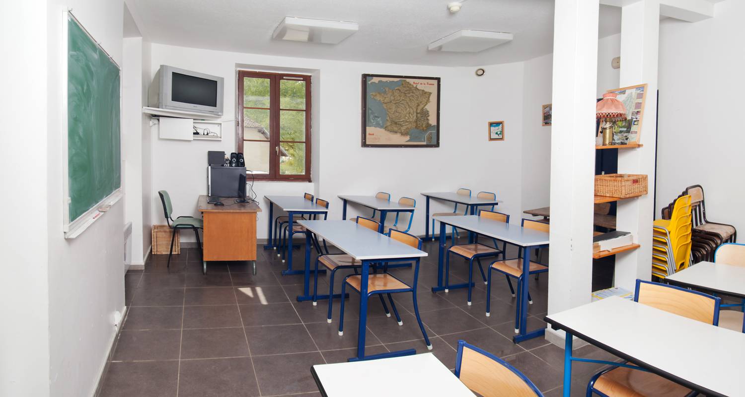 Group gîte: l'ancienne ecole in saint-andéol (133904)