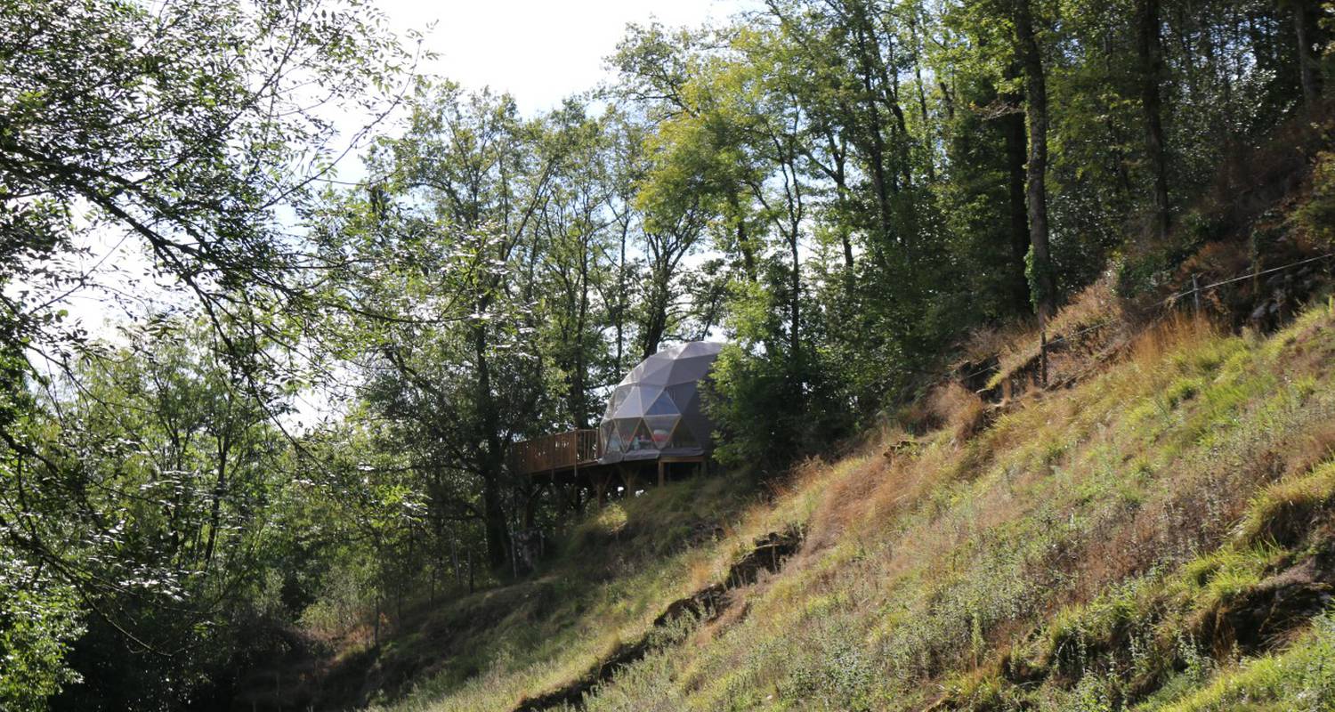 Rental, bungalow, mobile home: campsite moulin de chaules in saint-constant (130082)